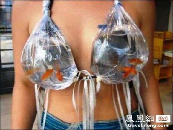选一种比基尼去海边 全球奇特比基尼